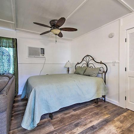 Pet-Friendly Canyon Lake Studio Fish, Boat, Relax Exterior photo