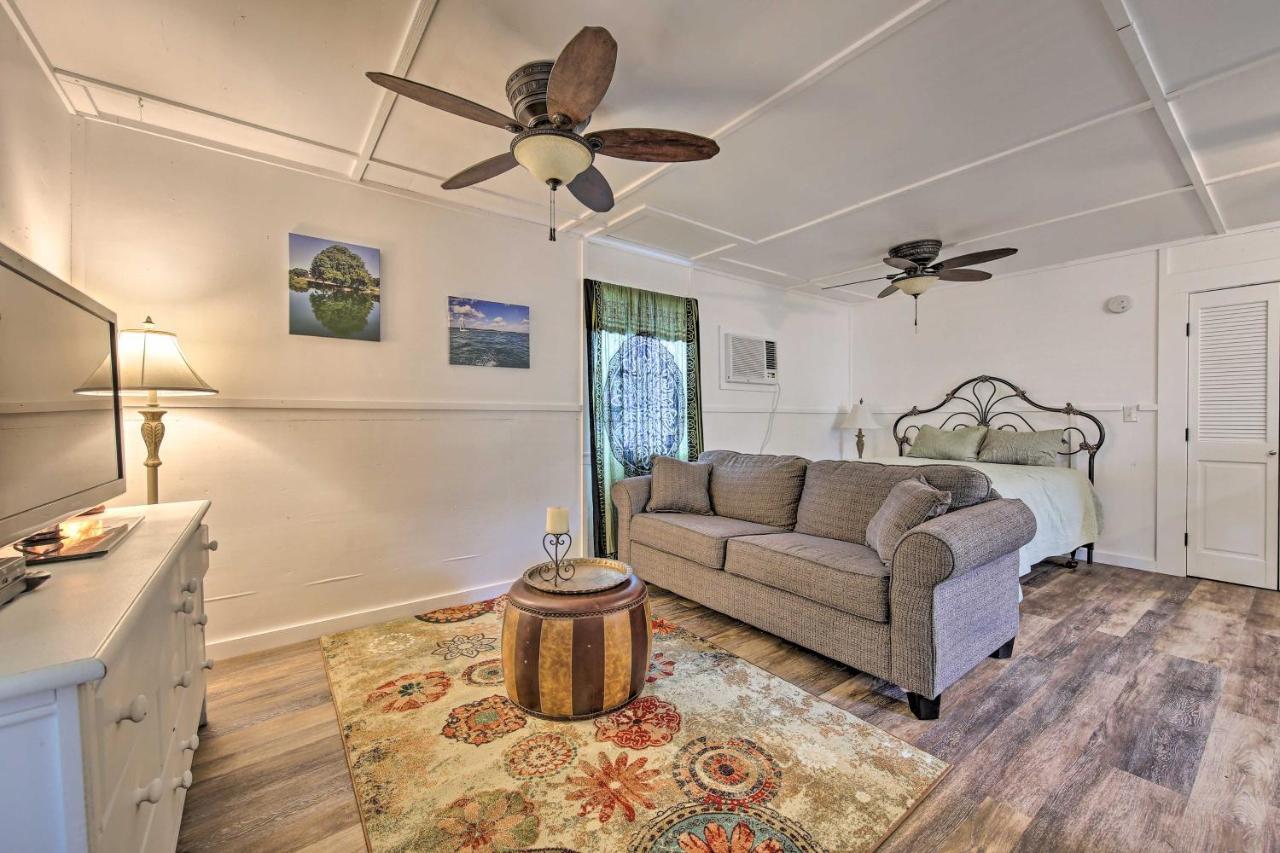Pet-Friendly Canyon Lake Studio Fish, Boat, Relax Exterior photo