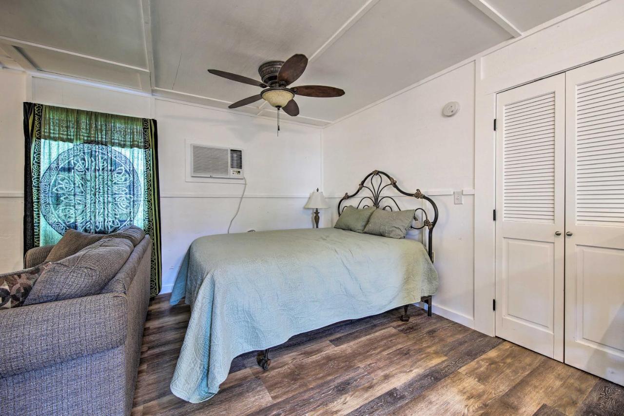 Pet-Friendly Canyon Lake Studio Fish, Boat, Relax Exterior photo